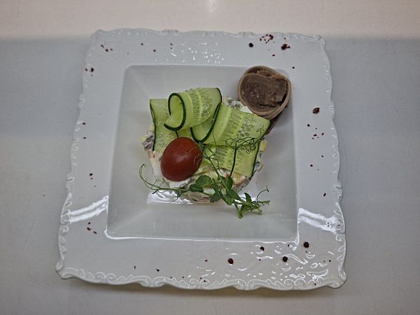 Оливье с языком