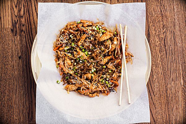 Pạd Thai Курица