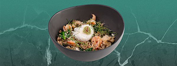 Зеленая гречка с креветкой и шпинатом