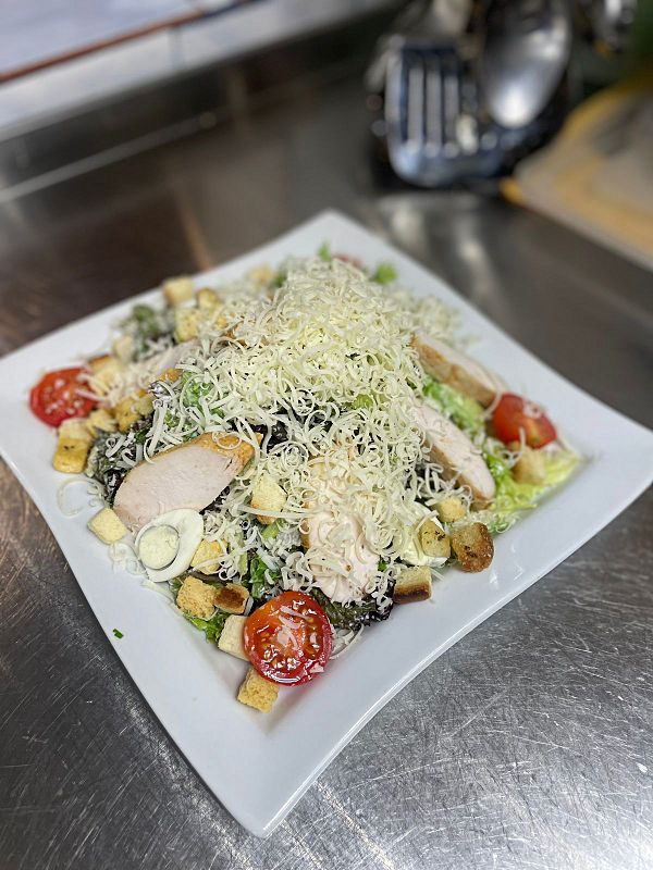 Цезарь с курицей