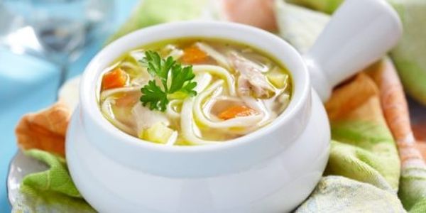 Куриный суп с домашней лапшой