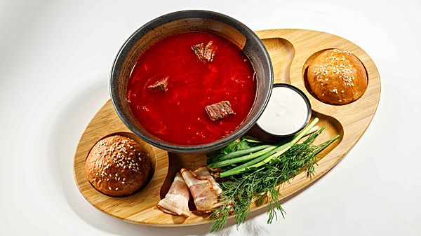 Борщ с подчеревком и зеленью