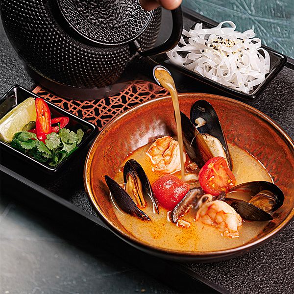 Том-ям с морепродуктами