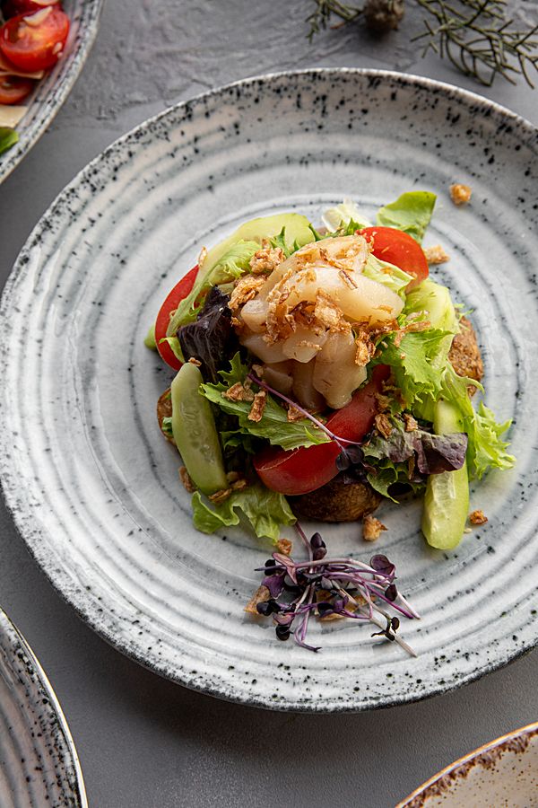 Салат копченым клыкачем и бэби-картофелем