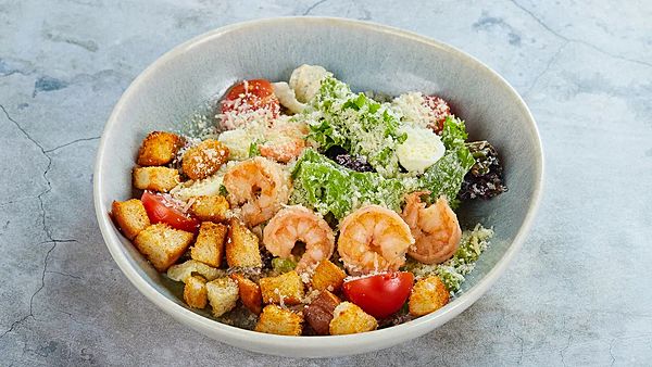 Цезарь с обжаренной креветкой