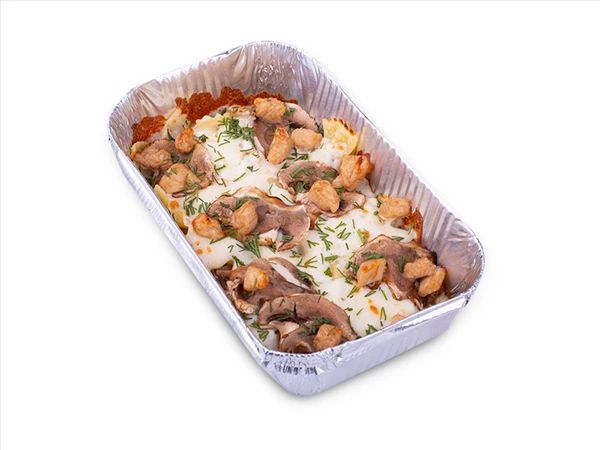 Сковородка с курицей в сливочном соусе