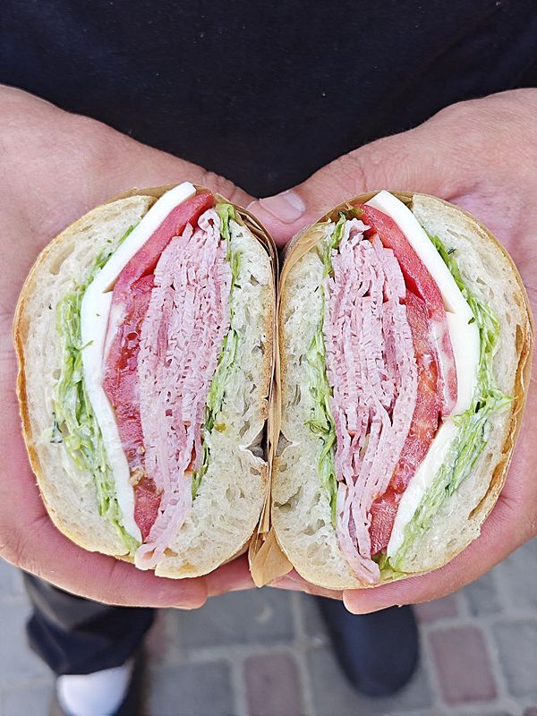 Сэндвич с ветчиной