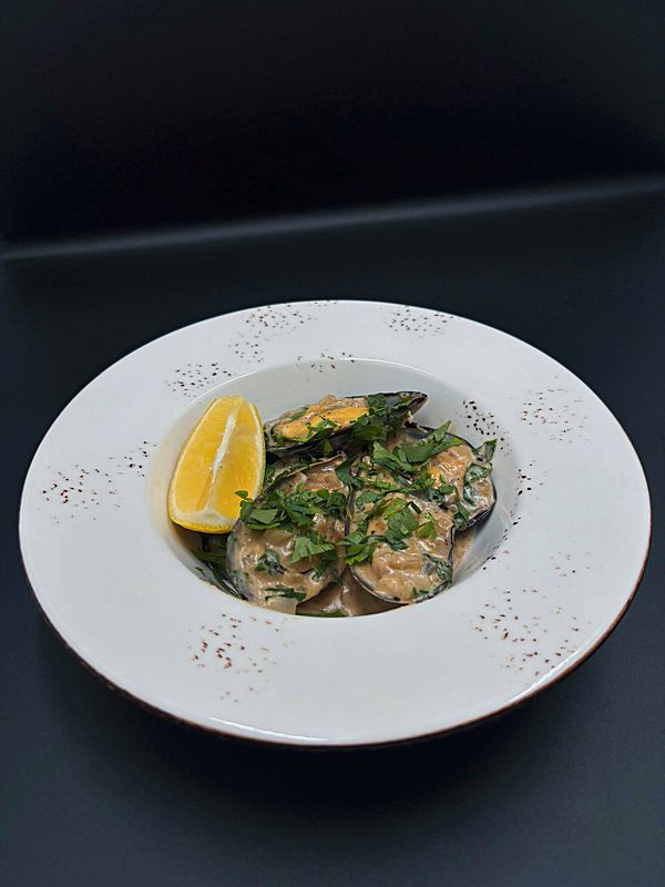 Мидии в сливочном соусе