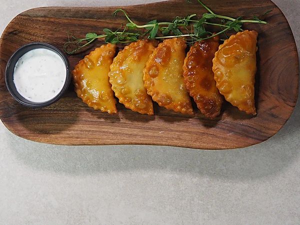 Мини-чебуреки с телятиной