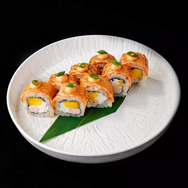 Опаленный лосось с креветкой