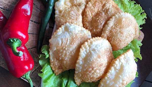 Чир-чир с мясом и черносливом