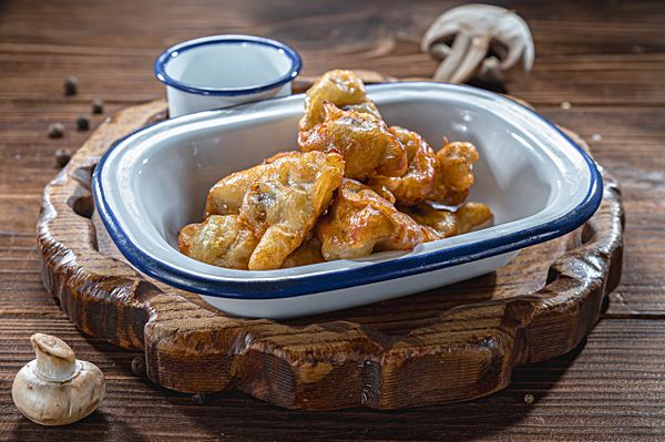 Шампиньоны в пивном кляре