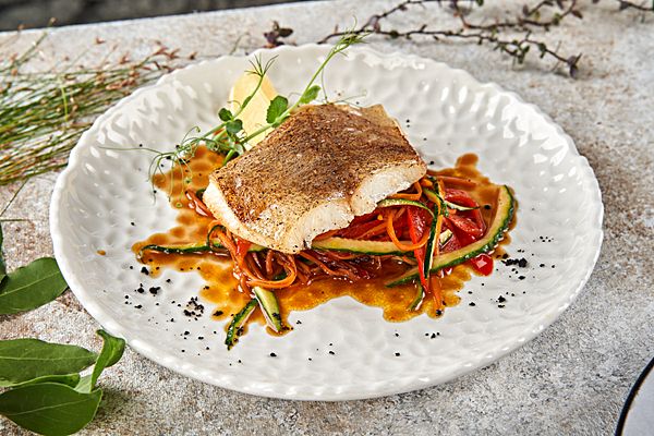 Палтус с овощами