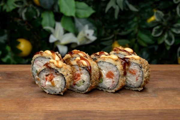 Тёплый ролл ГОДЗИЛЛА