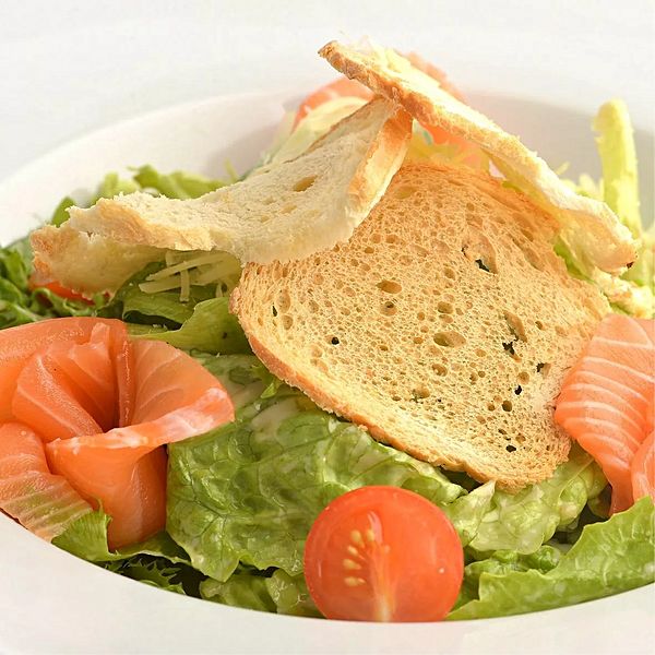 Цезарь с лососем