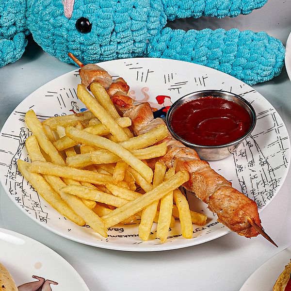 Шашлычок куриный с картофелем фри