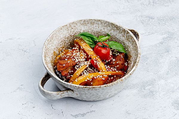 Бедро куриное с соусом Тирияки