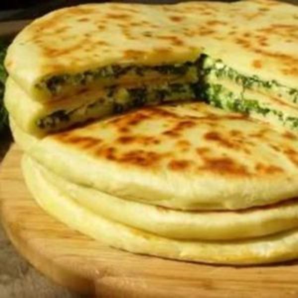 Хачапури с зеленью и сыром